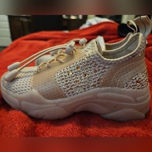 Steve Madden JMyles Athletic Shoe kids size 11 in Blush